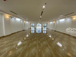 cho thuê sàn mp xã đàn, nam đồng 190m2 thông sàn, giá 35 triệu, trang bị đủ đh, pccc, thang máy