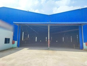 cho thuê xưởng 3600m2.pccc vách tường ,dường xe công ,sx đa nghề ,tân uyên ,bình dương