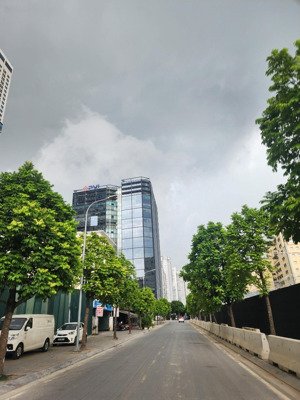 bán gấp nhà mặt phố hoàng ngân, thanh xuân, lô góc 2 thoáng, kinh doanh, văn phòng, 68m2, 24.5 tỷ