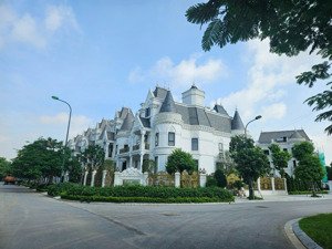 cần cho thuê gấp biệt thư trần kim xuyến, yên hoà, cầu giấy, hà nội