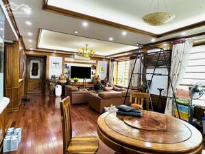 Bán căn hộ chung cư TH-NC Hoàng Đạo Thúy 82.3m2 có 3PN - 2WC nhà đẹp có đủ nội thất