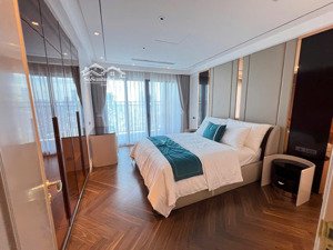 bán căn hộ penthouse rộng 315m2, 2 tầng dịch vọng hậu, cầu giấy, lô góc 2 view. sổ đỏ lâu dài