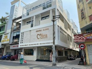 bán nhà góc 2 mặt tiền vị trí đắc địa q3