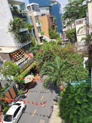 cho thuê tòa nhà 5 tầng mặt tiền đường đặng tất phường tân định quận 1