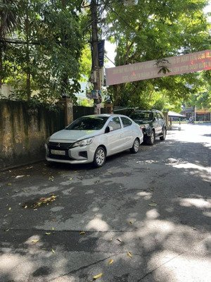chính chủ cần bán gấp nhà nguyễn văn huyên có gara + bếp, ful nội thất xịn chỉ hơn 300tr/m2