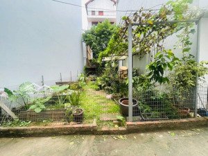 bão giá tài chính - chủ không gồng nổi 100m2 mt 4.5m đất vuông vắn giá cực tốt nhỉ