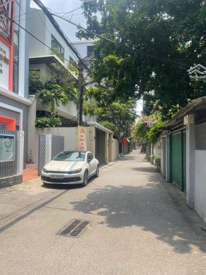 bán nhà liễu giai - tòa chdv 8 tầng giá 65 tỷ - 100m2 mt 5,5m - ô tô tránh, dòng tiền 150tr/ tháng