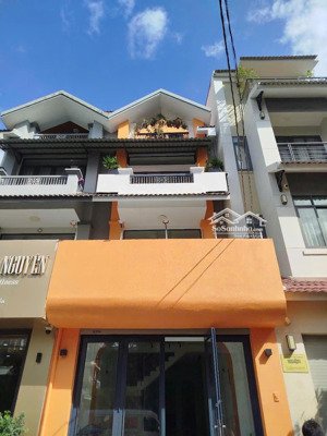 bán nhà đẹp giá tốt tại thảo điền quận 2 diện tích: 4,2m x 17m công nhận 71,4m²