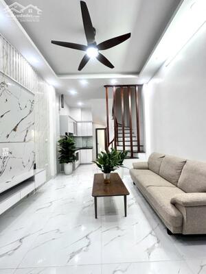 MỄ TRÌ HẠ - NHÀ ĐẸP Ở NGAY - 6 TẦNG 3 NGỦ - ĐẦY ĐỦ CÔNG NĂNG