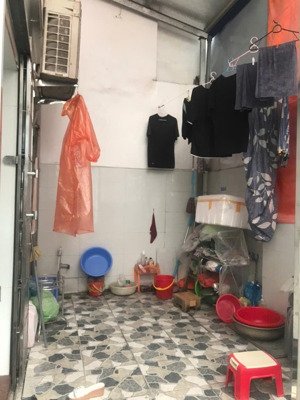 chính chủ bán căn nhà vị trí đẹp, đằng sau 1 nhà mặt ngõ trung tâm ngõ 46 lạch tray