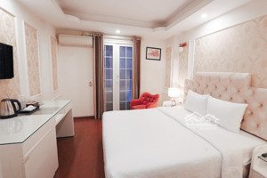 cho thuê nhà mặt phố lương văn can, dt 60m2 x 7 tầng - mt 4m - có thang máy - vị trí đẹp gần hồ