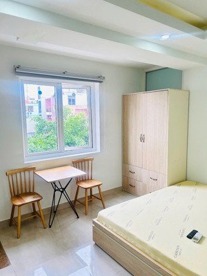 cho thuê căn hộ q10, đường thành thái, gần đh bách khoa, đh y khoa, huflit, đh ueh b