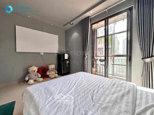 trống sẵn căn studio tách bếp siêu chill full nội thất