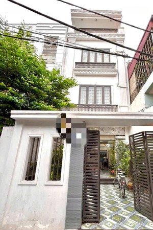 bán nhà 4 tầng sân cổng full nội thất - tại nguyễn tường loan giá chỉ 4,6x tỷ