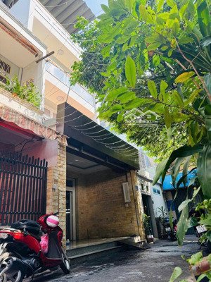 chính chủ cần bán nhà hxh trần mai ninh, p12, tân bình. lh: 