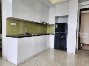 cho thuê căn hộ 2pn, 1vs, 60m2 tại vinhomes d''capitale, giá ưu đãi 17,5 triệu