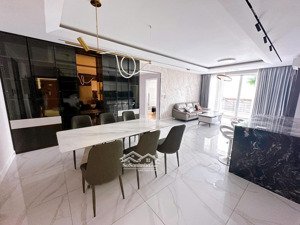 bán căn hộ chung cư 3pn, 2wc, 135m2 giá 13,5 tỷ tại riverpark residence, tân phong, q7, hcm