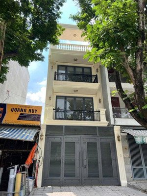 cho thuê tòa nhà mt đường đặng thùy trâm quận bình thạnh diện tích 5x20m, hầm trệt 3 lầu giá 60tr