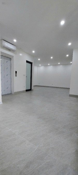 cho thuê mặt bằng kinh doanh onl vp 8.2tr kv giáp hoàng cầu hào nam xã đàn ở 170 la thành ô chợ dừa