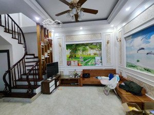 bán nhà cầu diễn, ngõ rộng thoáng, ô tô vf3 vào nhà, full nội thất, 35m2*5t, giá 5.85 tỷ