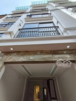 quan hoa-cầu giấy nhà 6 tầng siêu đẹp-thang máy hiện đại dt 42m2 mt 5,2m-nội thất đầy đủ nhỉnh 11tỷ