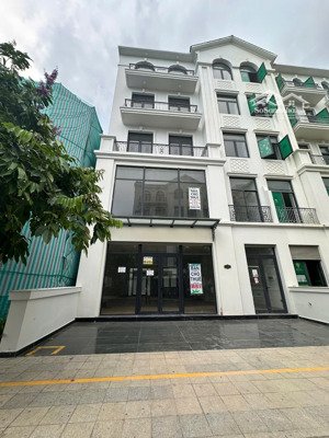 bán nhanh nhà phố 84m2 chỉ 14,5 tỷ còn thương lượng có sổ gần đường chính tại vinhomes grand park