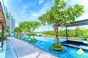 định cư nước ngoài bán nhanh shop m8 midtown, đang có hdt 105 tr/ tháng, giá 39 tỷ. lh 