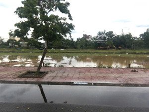 đất chợ lai nghi, 2,2 tỷ, đã có sổ, ngang 6mx 23, không dính cống, 