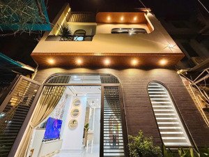 chủ định cư nước ngoài bán gấp căn nguyễn thiện thuật, q3, hcm giá 3,15 tỷ hẻm xe hơi