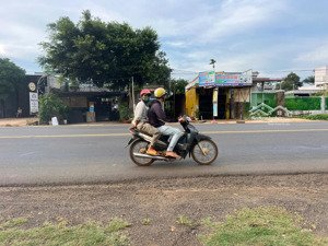 chính chủ bán nhà mặt tiền tại đường quốc lộ 26, km 11, hoà đông, krông pắc, (8*68), giá 6 tỷ (tl)