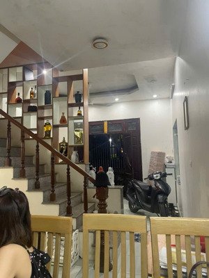 cho thuê gấp nhà ngõ 350 kim giang - đại kim 45m2, 3tầng, 4 ngủ - ô tô vào tận cửa - full đồ
