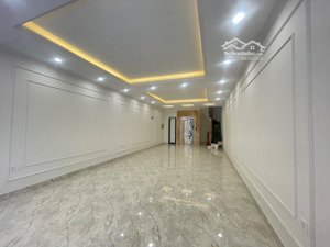 tôi cho thuê nhà lk03 - 90 nguyễn tuân - thanh xuân, thang máy, dt 75m*5 tầng, giá thuê 40tr/th