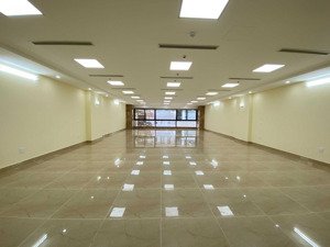 cho thuê nhà mặt phố duy tân quận cầu giấy hà nội