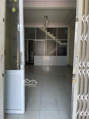 bán nhà kiệt ôtô đường âu cơ khu dân cư đông đúc giá tốt đầu tư!