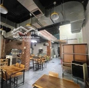 cần bán mặt bằng có sẵn quán nướng