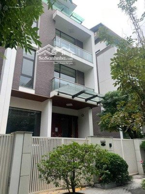 tôi cho thuê nhà lk 90 nguyễn tuân 85m2*5 tầng, thiết kế thông sàn, mặt tiền rộng 6m. giá đẹp 45tr