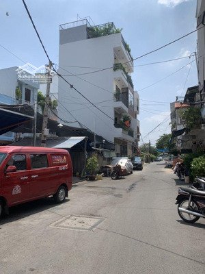 8.8 tỷ mặt tiền đường 8m. thông thoáng. hoàng trọng mậu. nở hậu 5m. xây dựng 6 tầng đã quy hoạch