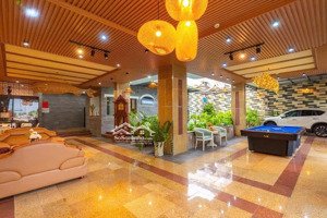 bán căn villa - gần biển. villa dream house gần bãi biển mân thái rộng hơn 300 m2 với bể bơi