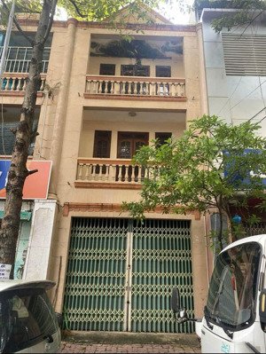 chính chủ cần bán nhanh nhà đẹp mặt tiền trung tâm thương mại phường 7, tp. vũng tàu chỉ 10.5 tỷ