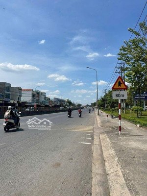 giá 25 tỷ. mặt tiền đường xa lộ hà nội (ql1) thuộc p. tân hiệp - sát bên bệnh viện nhi đồng nai