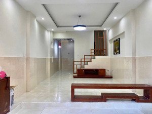 cho thuê nhà 2 tầng, 2pn, 2wc gần trường hoa lư, 8tr/th