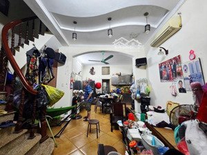 bán nhà kim đồng 42m 4t, nhà dân xây, 2 thoáng , gần phố , ngõ thông, oto đỗ