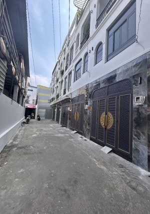 siêu phẩm giá mềm trung tâm p16 gò vấp - 40m2 full nội thất - chỉ tầm 5.68 tỷ