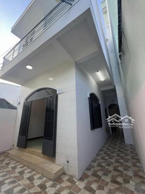 cho thuê nhà 2 tầng trung tâm nha trang (8 triệu/ tháng)