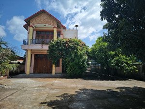 cho thuê biệt thự nguyên căn mt duyên hải trung tâm cần giờ cách biển 200m
