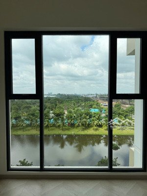 bán masteri lumiere boulevard, 4,9 tỷ, 74m2, căn góc