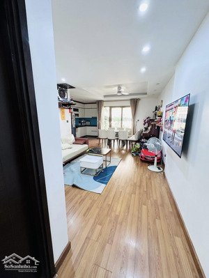 cho thuê chcc home city trung kính. nhà 2pn 71m tầng 16; nt mới đẹp. bc hướng đn. giá thuê 14 tr/th