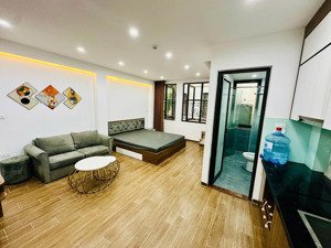 chỉ với 7 triệu, cho thuê cc mini 1pn, 1wc 40m2 tại võng thị, bưởi, tây hồ, hà nội