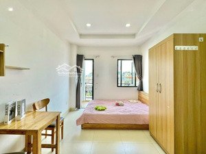 cho thuê căn hộ bancol, thang máy, full nội thất, rộng 30m2, ngay big c tô hiến thành q10