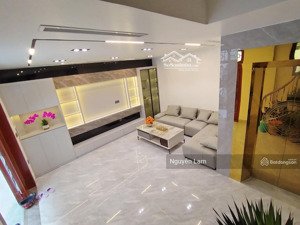 nhà đẹp bồ đề - 6 tầng thang máy - full nội thất_ trước nhà cực rộng thoáng_ giá tôt